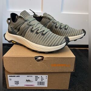 NIB Merrell Embark Lace Shoes in Green and Beige women’s 8